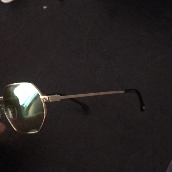 Never used VERSACE Sunglasses - Picture 5 of 6
